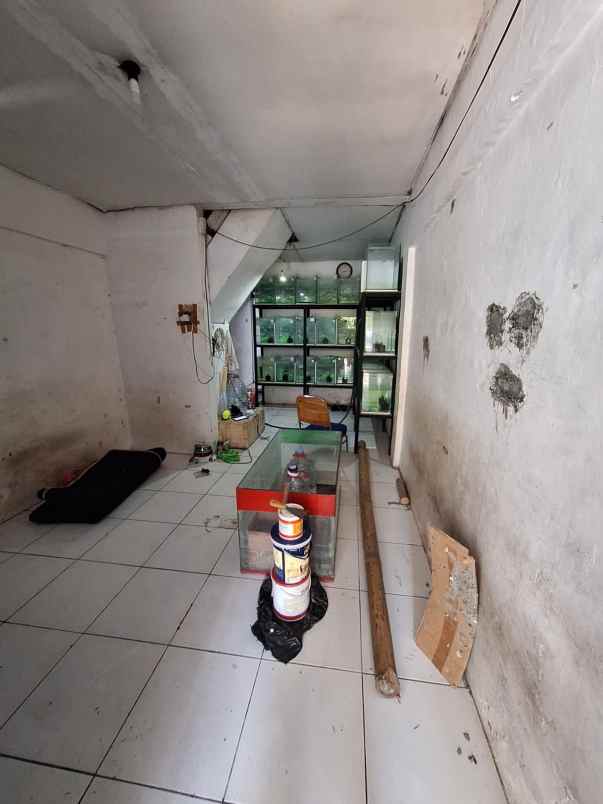 dijual rumah di lamongan sampangan semarang