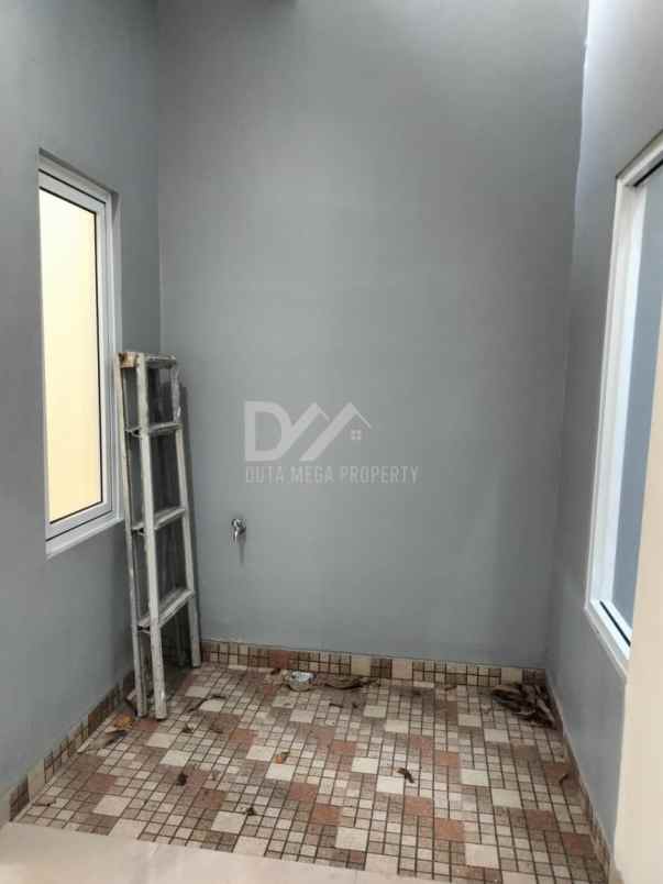 dijual rumah di nusa loka bsd city