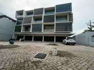 dijual rumah dinoyo
