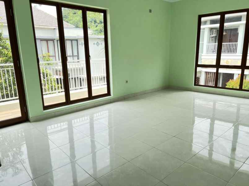 dijual rumah discovery bintaro