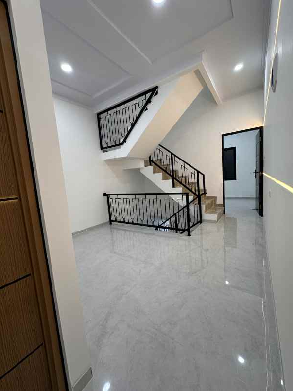 dijual rumah duri kepa