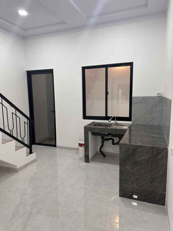 dijual rumah duri kepa