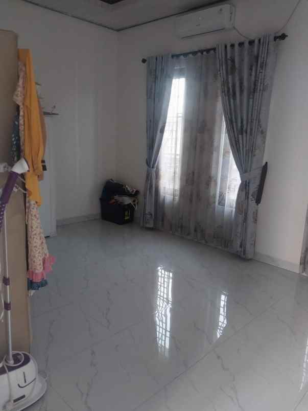 dijual rumah furnished lingkungan nyaman