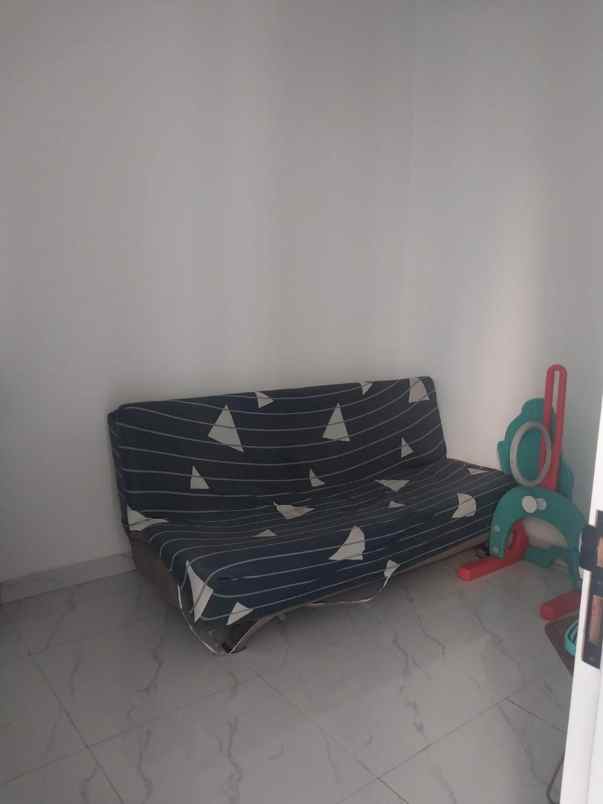 dijual rumah furnished lingkungan nyaman