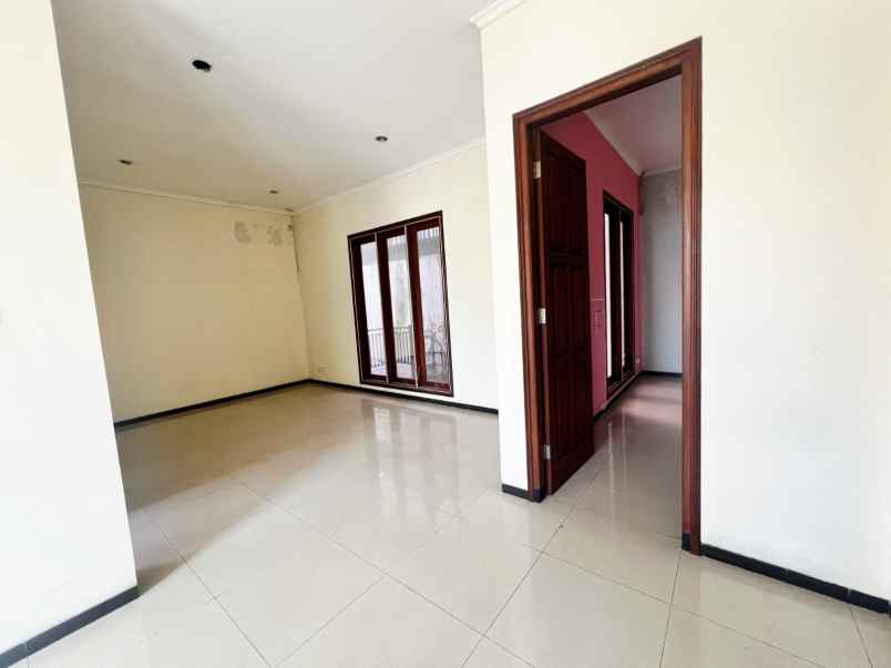 dijual rumah galaxy bumi permai araya 2