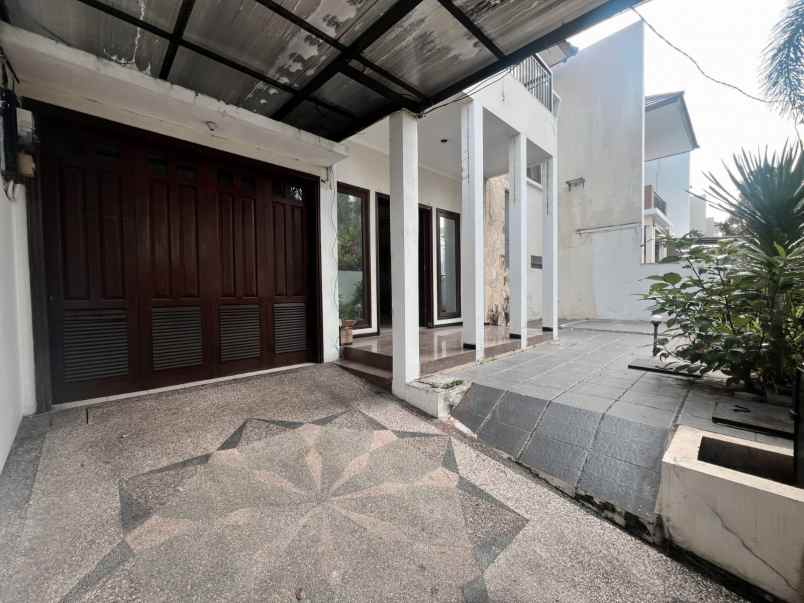 dijual rumah galaxy bumi permai araya 2