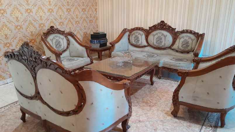 dijual rumah galur sari