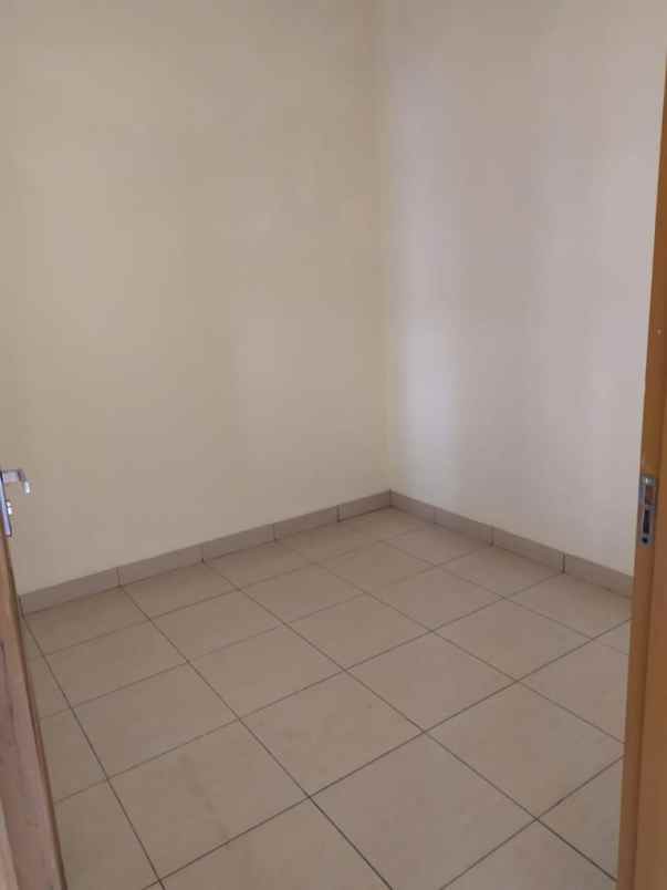 dijual rumah gamprit pondok gede kota