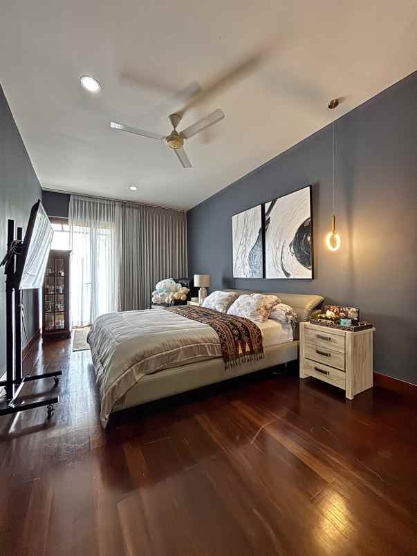 dijual rumah gandaria