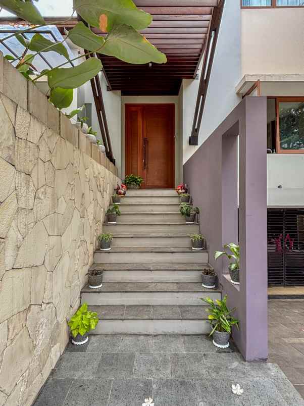 dijual rumah gandaria
