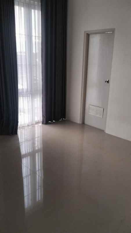 dijual rumah gandasololo