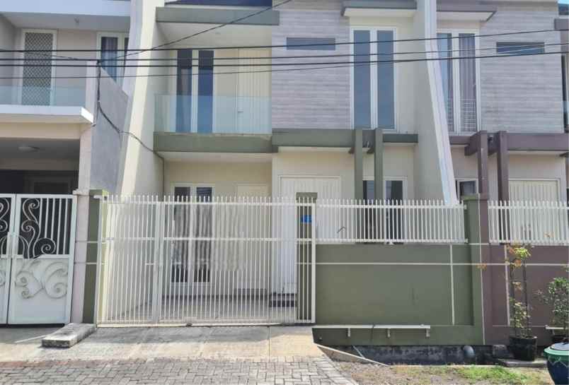 dijual rumah gayungsari