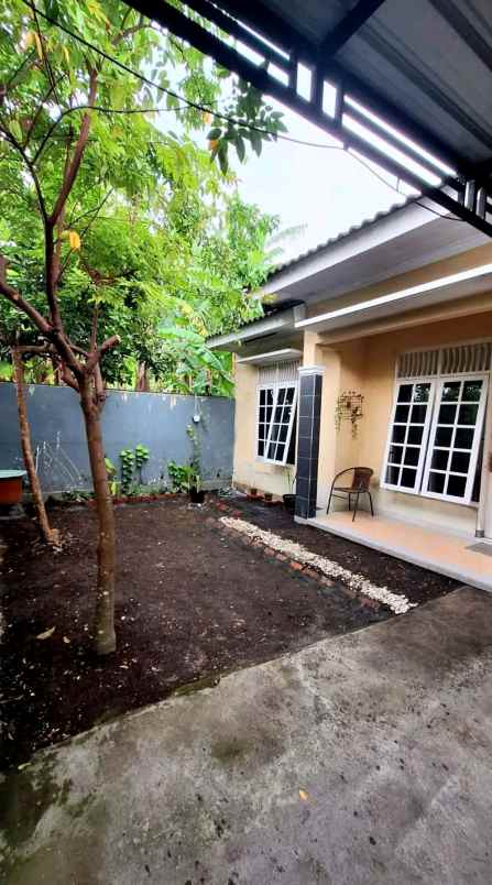 dijual rumah godean km 6
