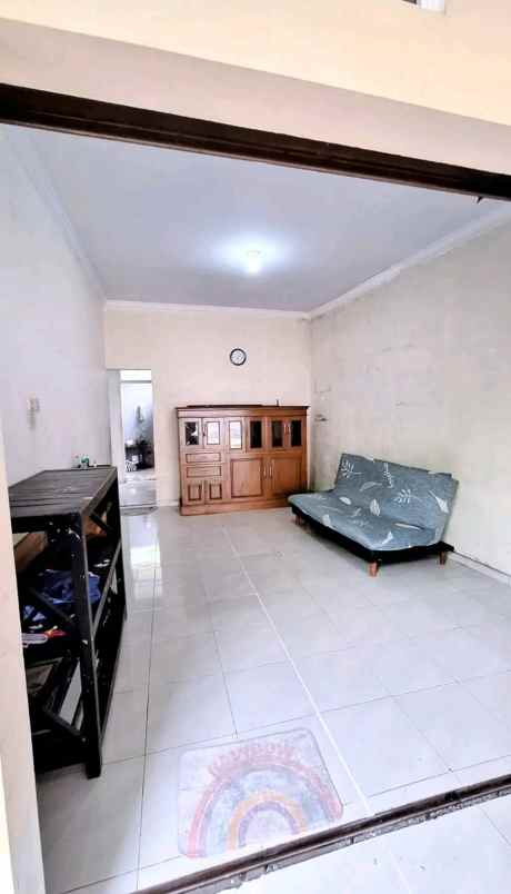 dijual rumah godean km 6