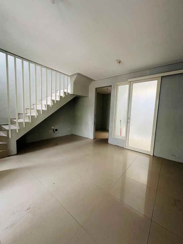 dijual rumah grand pakuwon buntaran