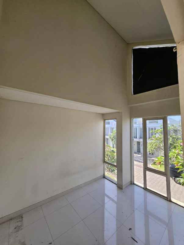 dijual rumah grand pakuwon tandes