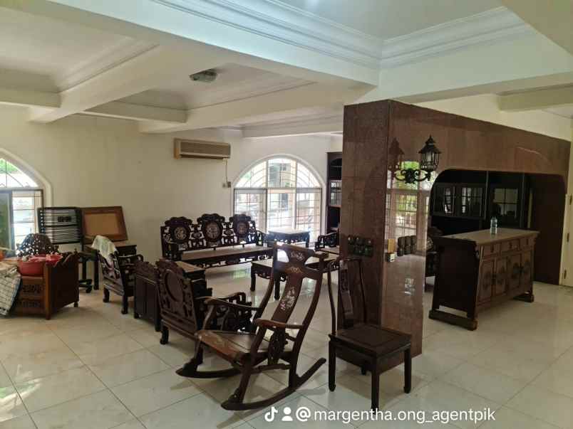 dijual rumah green mansion jakarta barat hook