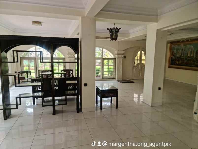 dijual rumah green mansion jakarta barat hook