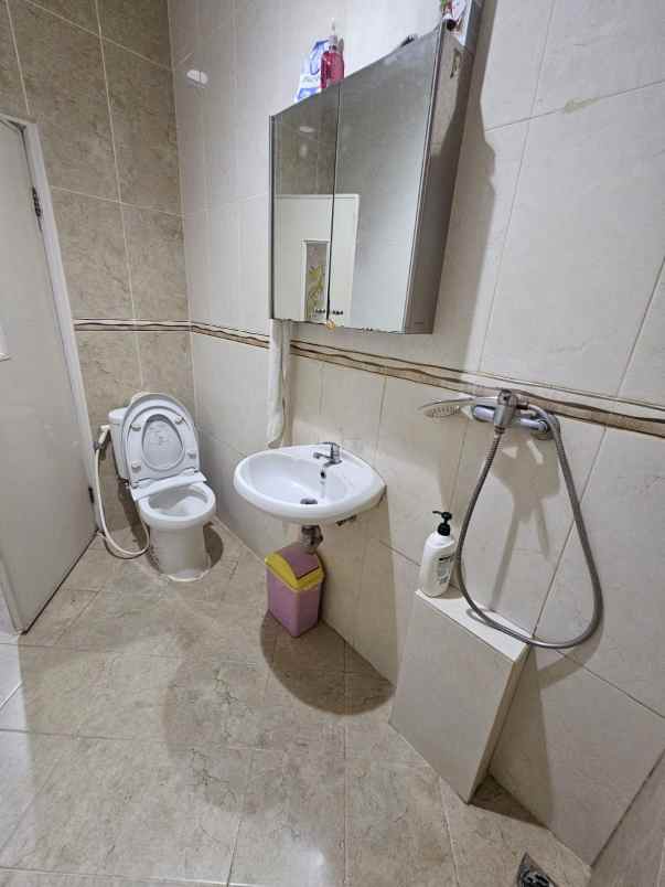 dijual rumah griya pratama kelapa gading