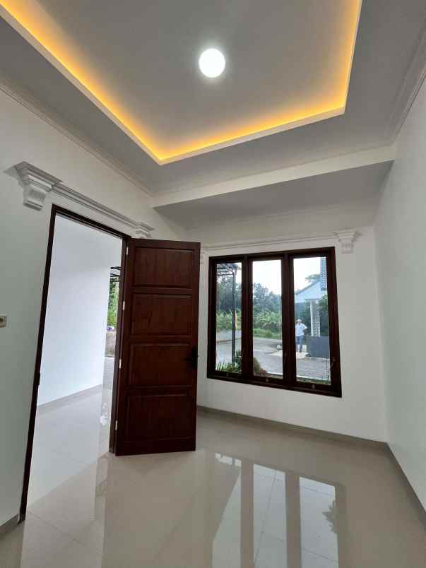 dijual rumah gunung pati