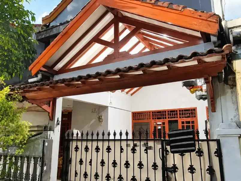 dijual rumah harapan baru