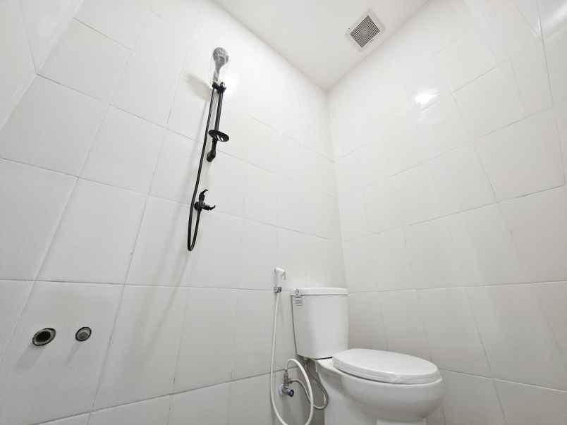 dijual rumah harapan indah