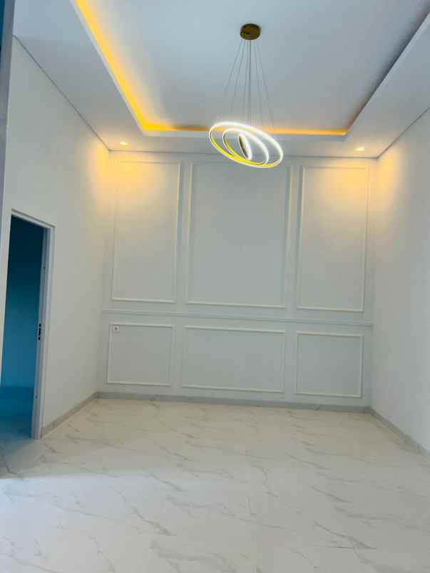 dijual rumah harapan indah