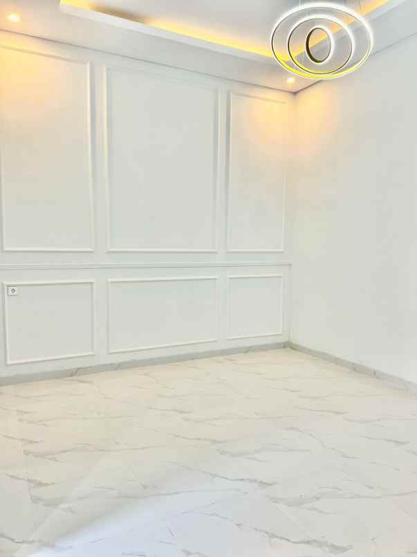 dijual rumah harapan indah