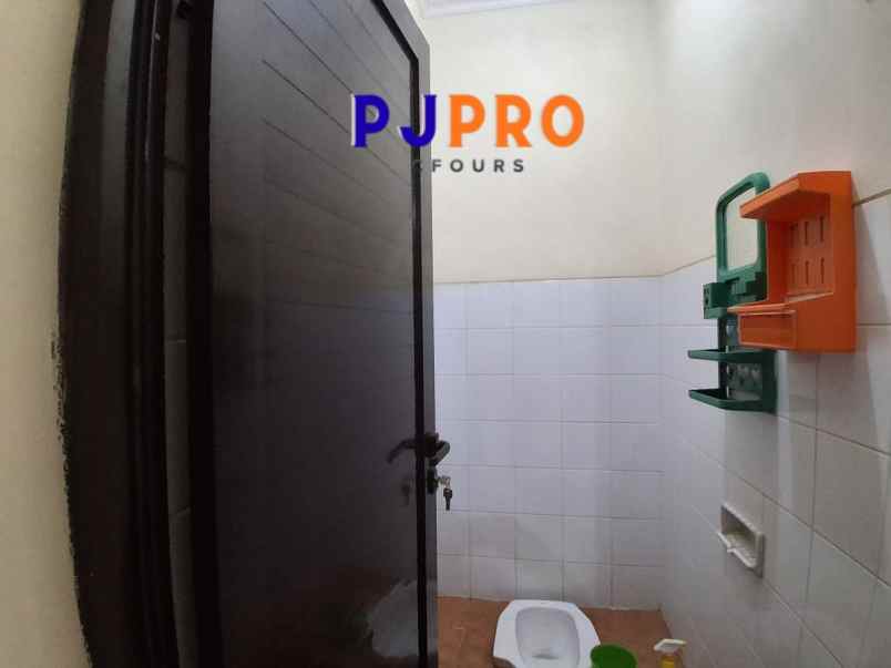 dijual rumah harapan indah cluster aralia