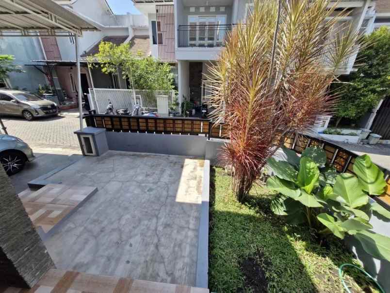 dijual rumah hook lokasi jl ikan gurami kota malang