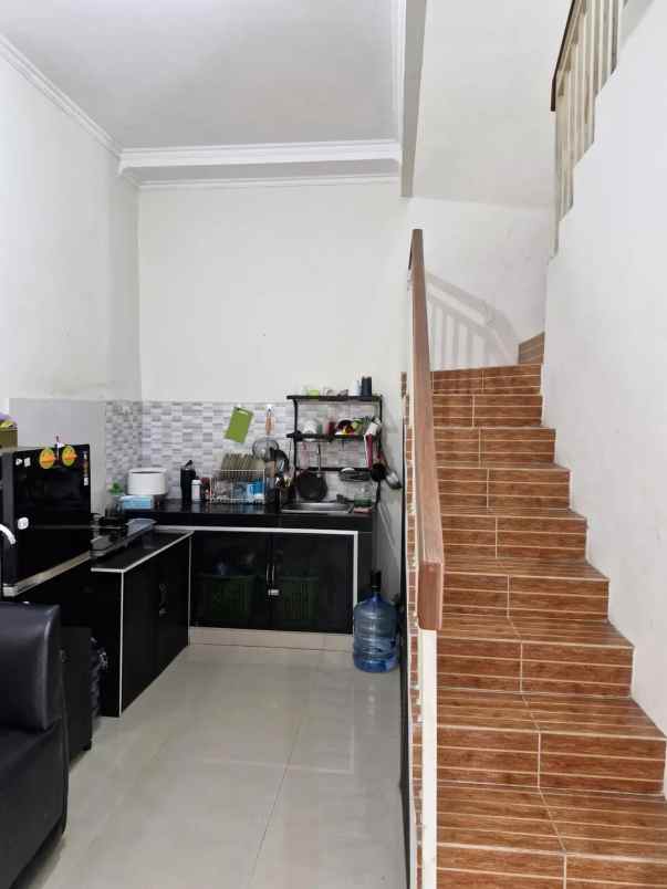 dijual rumah hook lokasi jl ikan gurami kota malang