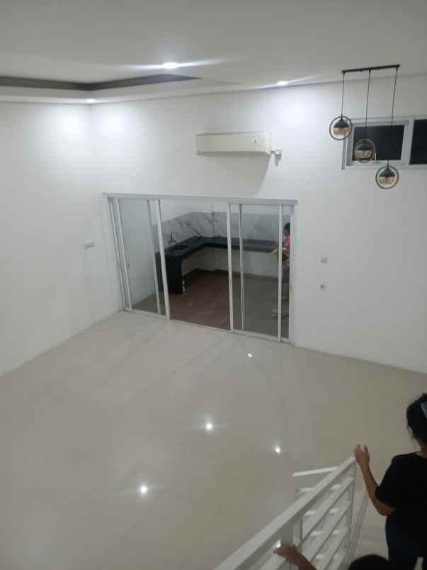 dijual rumah imperial gading