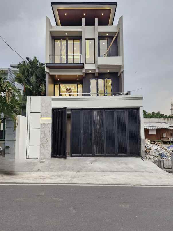 dijual rumah jagakarsa