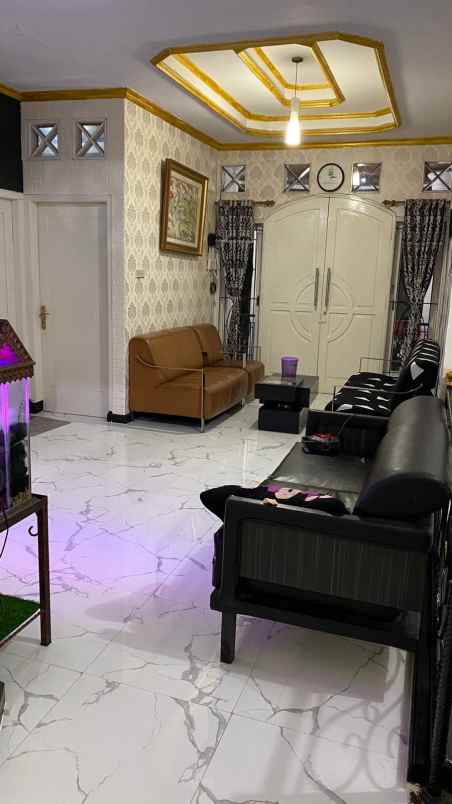 dijual rumah jagakarsa jakarta selatan