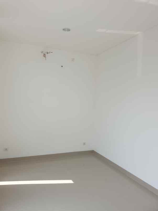 dijual rumah jakarta garden city jgc cakung