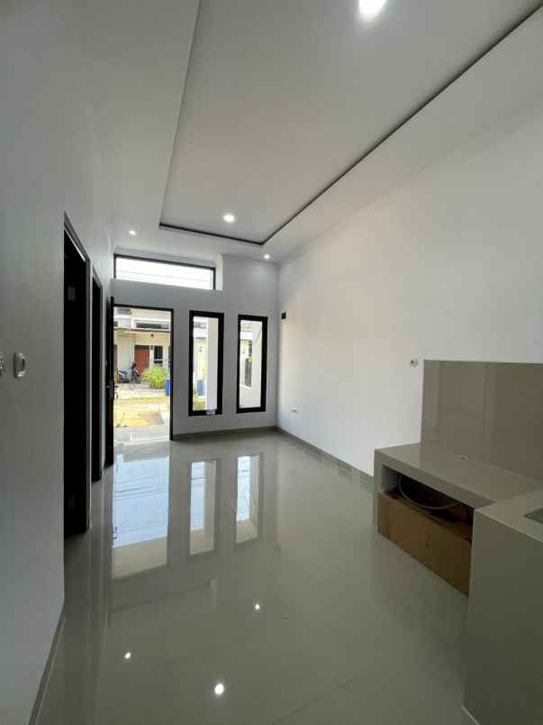 dijual rumah jalan alternatif kota