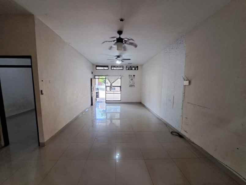 dijual rumah jalan alternatif kota