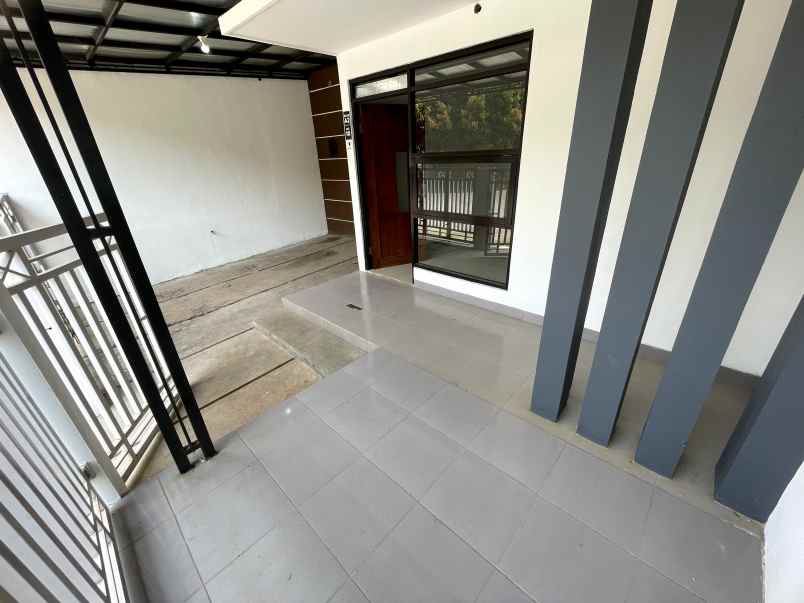 dijual rumah jalan alternatif kota