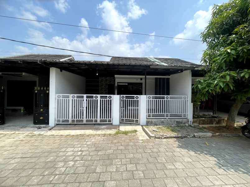dijual rumah jalan alternatif kota