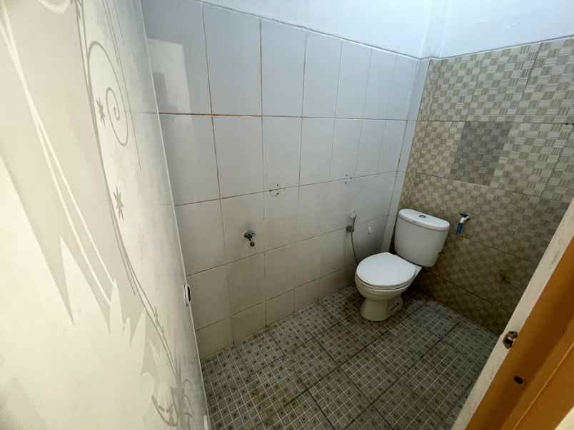 dijual rumah jalan alternatif kota