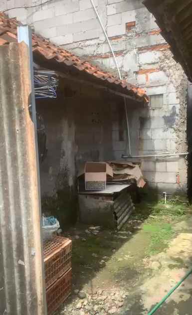 dijual rumah jalan amd gg haji danih kp