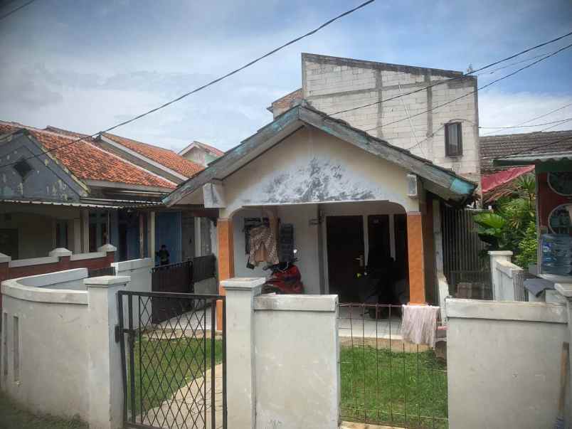 dijual rumah jalan amd gg haji danih kp