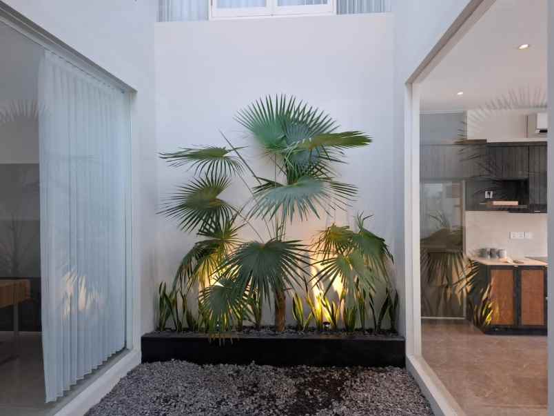 dijual rumah jalan bukit golf internasional