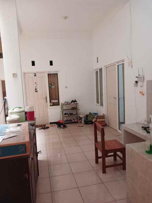 dijual rumah jalan bunga bunga suhat