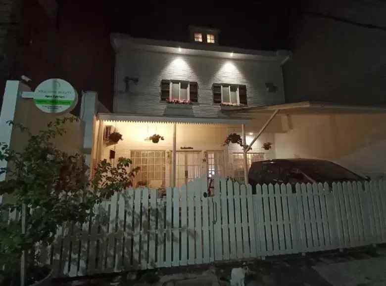 dijual rumah jalan ikaan gurami surabaya