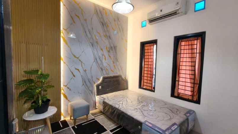 dijual rumah jalan imogiri barat
