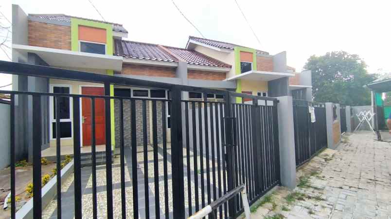dijual rumah jalan jawa harapan jaya
