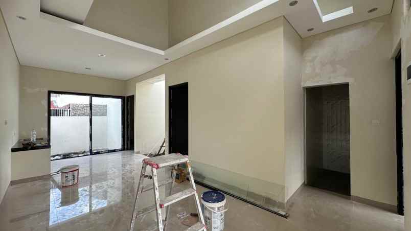 dijual rumah jalan kaliurang km 12