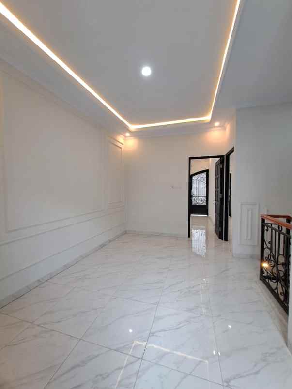 dijual rumah jalan kebagusan jakarta
