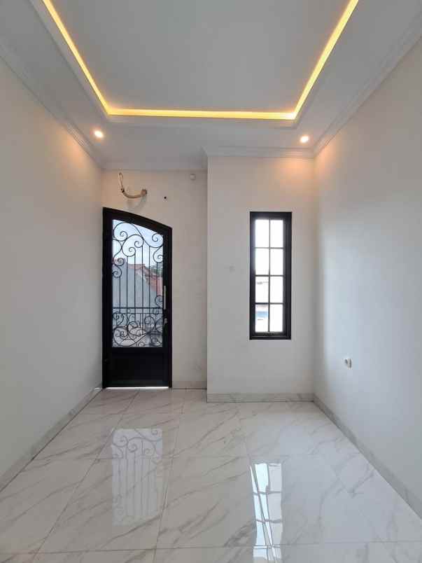 dijual rumah jalan kebagusan jakarta